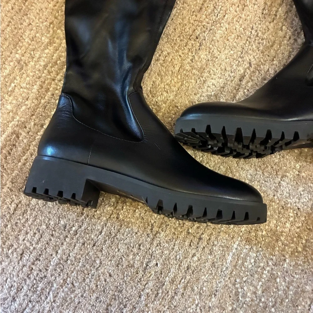 Raye Women’s Dustie Knee High Boots Size 7 Faux Leather Upper Black Lug Sole